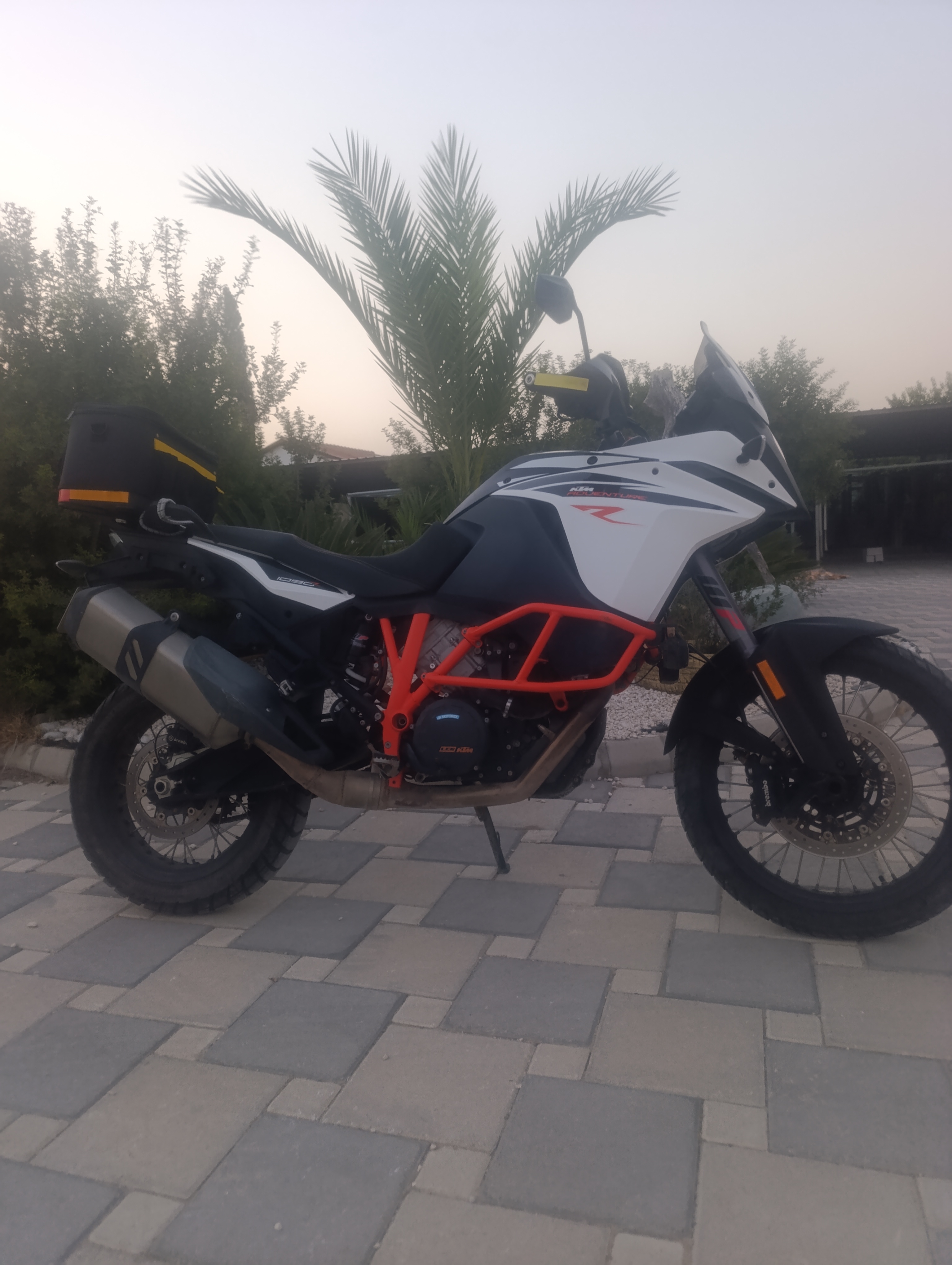 2017 KTM 1090 adventure r 